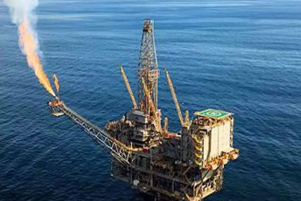 $600 million at stake as govt resurrects old dispute with oil biggies $600 million at stake as govt resurrects old dispute with oil biggies