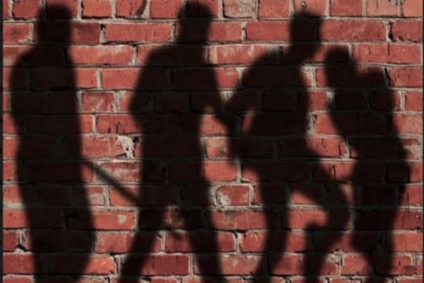 2 men suspected to be kidnappers thrashed by a group of 40 in Kerala News Image