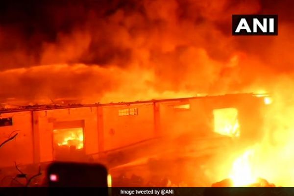 500 Firemen, Over 30 Fire Engines Called To Put Out Blaze In Chennai 500 Firemen, Over 30 Fire Engines Called To Put Out Blaze In Chennai