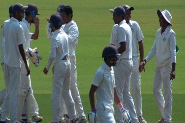 60,000 and counting: Landmark Ranji Trophy match in Kolkata 60,000 and counting: Landmark Ranji Trophy match in Kolkata