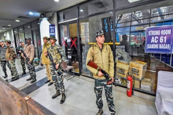 AAP's fear of EVM tampering kicks up storm on results eve AAP's fear of EVM tampering kicks up storm on results eve