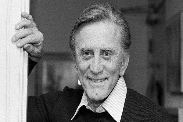 Actor Kirk Douglas passes away Actor Kirk Douglas passes away