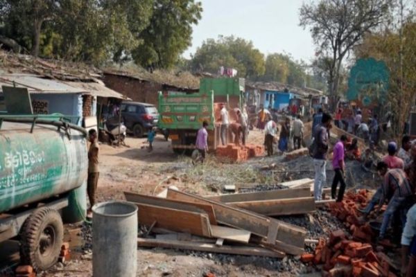 Ahead of Trump visit, 45 Ahmedabad slum-dwelling families sent eviction notices Ahead of Trump visit, 45 Ahmedabad slum-dwelling families sent eviction notices