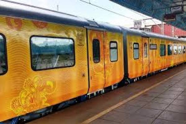 Ahmedabad-Mumbai Tejas Express flagged off Ahmedabad-Mumbai Tejas Express flagged off
