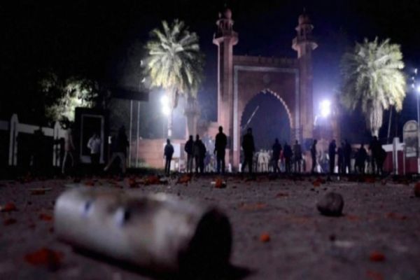 Allahabad HC orders action against cops for caning AMU students during anti-CAA Allahabad HC orders action against cops for caning AMU students during anti-CAA