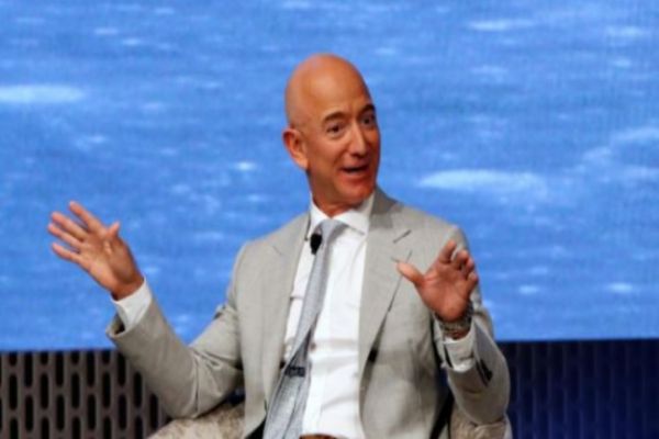 Amazon boss Jeff Bezos to face protests from traders during India trip Amazon boss Jeff Bezos to face protests from traders during India trip