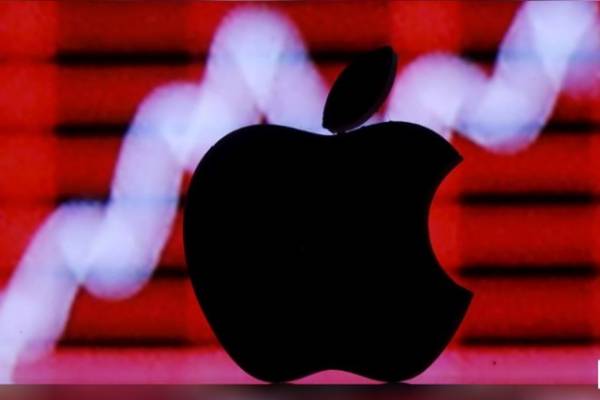 Apple logs double-digit growth in iPhone sales in India in Dec quarter Apple logs double-digit growth in iPhone sales in India in Dec quarter