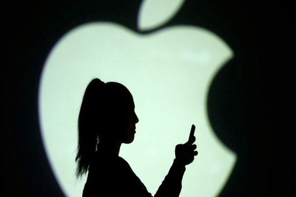 Apple postpones launch of online store in India Apple postpones launch of online store in India