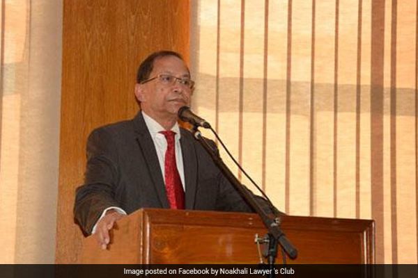 Arrest Warrant Against Ex-Bangladesh Chief Justice Surendra Kumar Sinha In Fraud Case Arrest Warrant Against Ex-Bangladesh Chief Justice Surendra Kumar Sinha In Fraud Case
