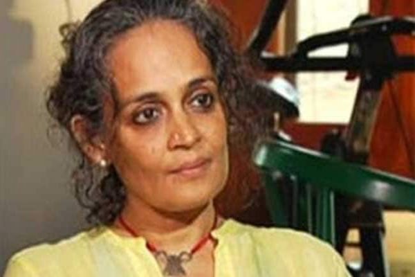 Arundhati Roy, Ramachandra Guha Among Those Against Citizenship Law Arundhati Roy, Ramachandra Guha Among Those Against Citizenship Law
