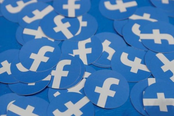 As coronavirus misinformation spreads on social media, Facebook removes posts As coronavirus misinformation spreads on social media, Facebook removes posts