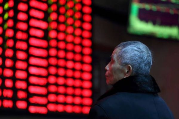 Asian stocks fall on fears US-China trade stalling News Image