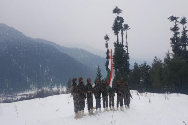 At freezing temperature, Indian Army celebrates 71st Republic Day at LoC At freezing temperature, Indian Army celebrates 71st Republic Day at LoC