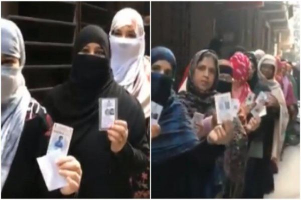 BJP Karnataka takes 'kagaz' jibe at Muslim women standing at Delhi poll queue BJP Karnataka takes 'kagaz' jibe at Muslim women standing at Delhi poll queue
