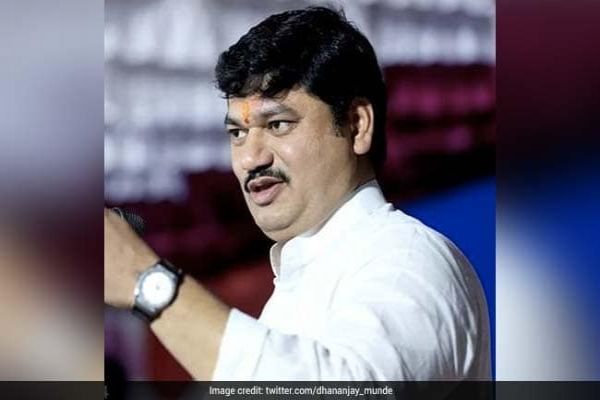 BJP Women's Wing Files Complaint Against Dhananjay Munde For His Remarks News Image