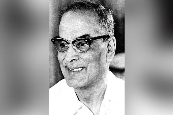 Bust Of Ex-West Bengal Chief Minister BC Roy Vandalised News Image