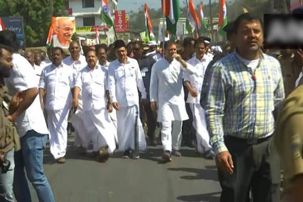 CAA protests: Rahul leads 'Save the Constitution' march in Wayanad CAA protests: Rahul leads 'Save the Constitution' march in Wayanad