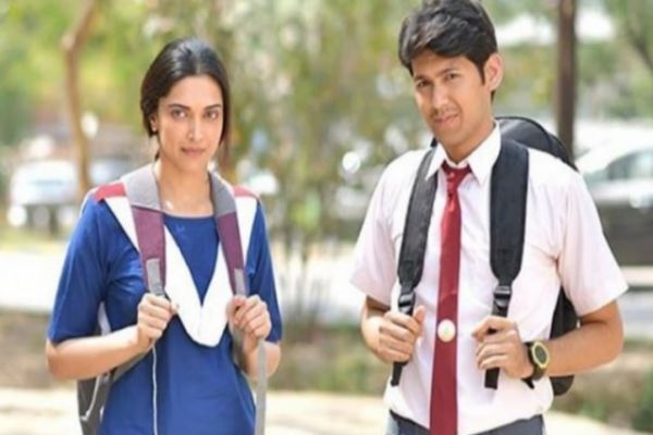 Chhapaak: Deepika Padukone as Malti turns a school girl in new viral pic Chhapaak: Deepika Padukone as Malti turns a school girl in new viral pic