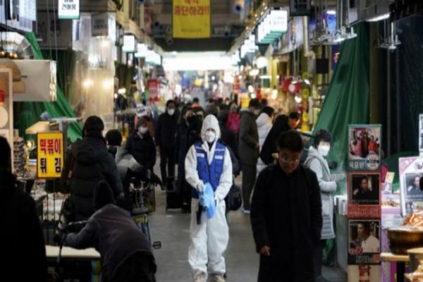 Closed museums, mask buying spree amid South Korean surge in coronavirus Closed museums, mask buying spree amid South Korean surge in coronavirus