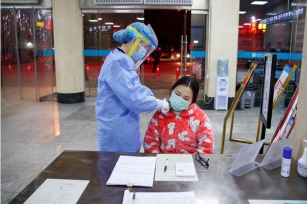 Coronavirus: Death toll in China passes 130 as US weighs flight ban Coronavirus: Death toll in China passes 130 as US weighs flight ban