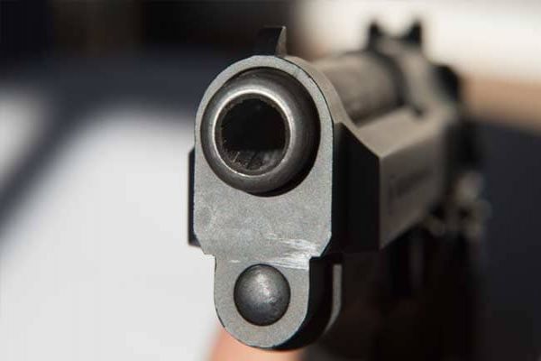 Couple Robbed At Gunpoint By Men On Bike In Delhi News Image