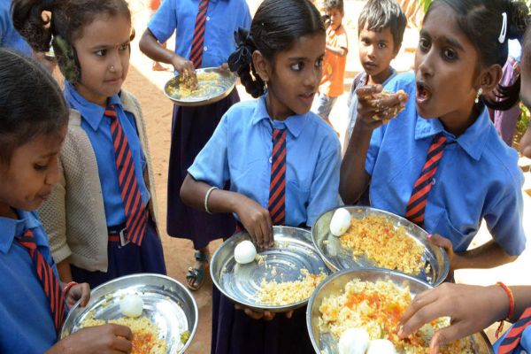 Covid-19: Ensure supply of midday meals amid closure, says SC Covid-19: Ensure supply of midday meals amid closure, says SC