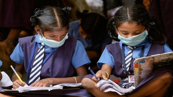 COVID-19: K'taka shuts schools, malls; bans wedding ceremonies says CM COVID-19: K'taka shuts schools, malls; bans wedding ceremonies says CM