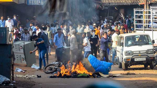 Days After Mangaluru Violence, Cops Release Videos Shared by Citizens Days After Mangaluru Violence, Cops Release Videos Shared by Citizens