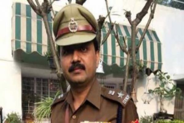 Delhi DCP Sanjeev Kumar Yadav congratulates Hyderabad Police News Image