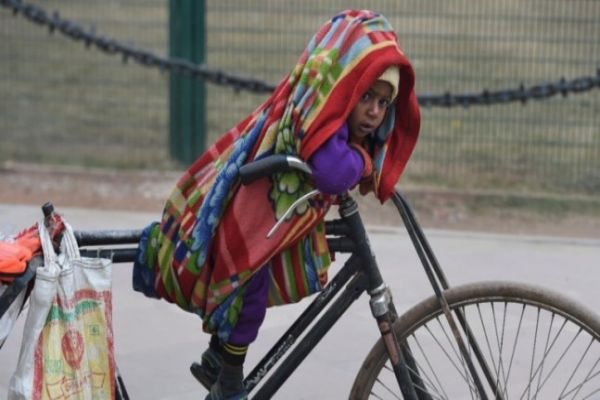 Delhiites wake up to chilly morning, minimum temp at 6 C on Sunday Delhiites wake up to chilly morning, minimum temp at 6 C on Sunday