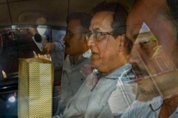 ED attaches Rajiv Gandhi portrait Rana Kapoor bought from Priyanka ED attaches Rajiv Gandhi portrait Rana Kapoor bought from Priyanka