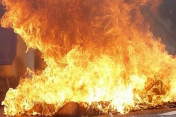 Fire breaks out at hotel basement in Delhi Fire breaks out at hotel basement in Delhi