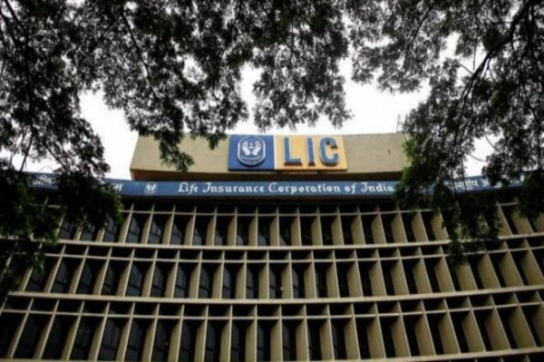 FM sticks revenue stamp: Disinvestment targets treble in new Budget FM sticks revenue stamp: Disinvestment targets treble in new Budget
