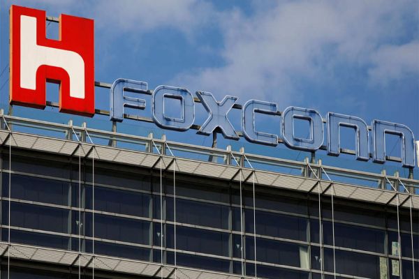 Foxconn to make face masks alongside iPhones in China Foxconn to make face masks alongside iPhones in China