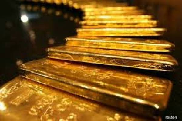 Gold hits over six-year peak on risk-off sentiment Gold hits over six-year peak on risk-off sentiment