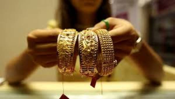 Gold jumps Rs 109 to Rs 38,894 Gold jumps Rs 109 to Rs 38,894