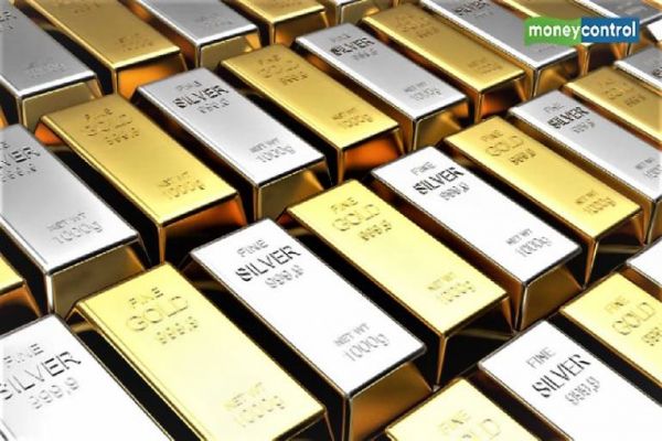 Gold reclaims $1,500 level on recession fears Gold reclaims $1,500 level on recession fears