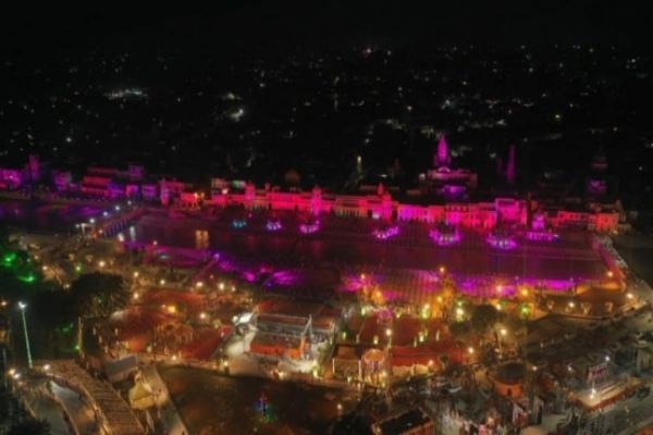 Grand Deepotsav celebrations planned in Ayodhya, 5.51 lakh diyas to be lit News Image