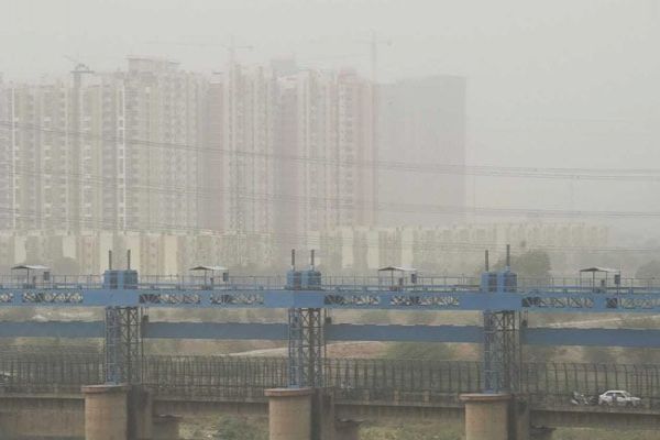 Green Court Suggests Allowance For Workers During Delhi Construction Ban News Image