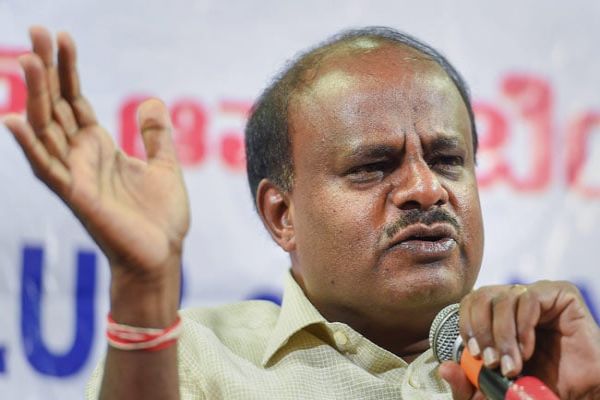 HD Kumaraswamy Alleges Death Threat From Right-Wing Organisations HD Kumaraswamy Alleges Death Threat From Right-Wing Organisations