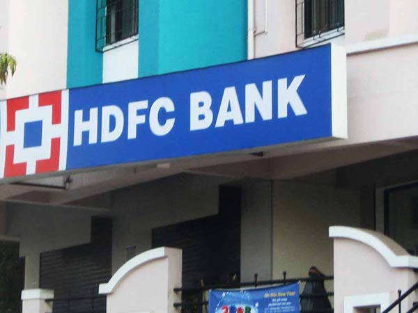 HDFC Bank mulls doubling credit card user base to 25 mn this fiscal News Image