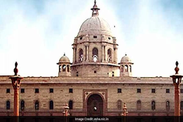 Home Ministry Relaxes Travel Conditions For Overseas Indians (OCI) Home Ministry Relaxes Travel Conditions For Overseas Indians (OCI)
