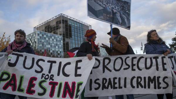 ICC to probe 'war crimes' in Palestinian territories ICC to probe 'war crimes' in Palestinian territories
