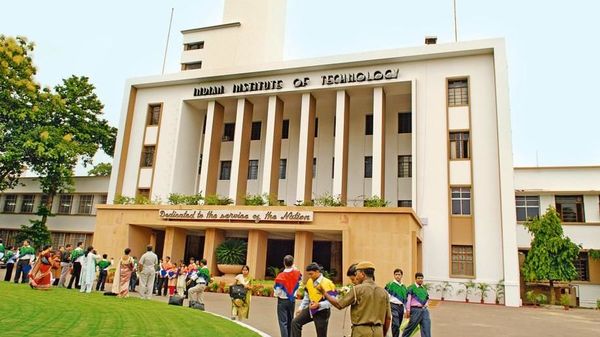 IIT Delhi students receives 10% more job offers than last year IIT Delhi students receives 10% more job offers than last year