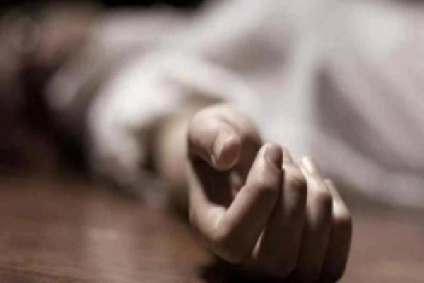 Immigration official at Mumbai airport commits suicide News Image