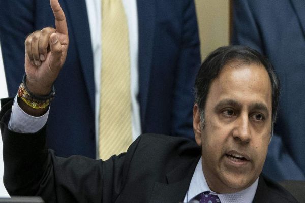 Indian-American Raja Krishnamoorthi wins Congressional primary Indian-American Raja Krishnamoorthi wins Congressional primary