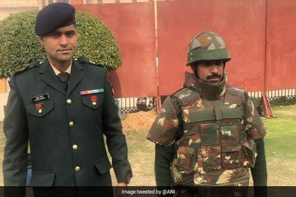 Indian Army Major Develops World's 1st Bulletproof Helmet Against AK-47 Bullets Indian Army Major Develops World's 1st Bulletproof Helmet Against AK-47 Bullets