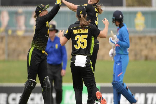 Indian women lose to Australia in T20 tri-series Indian women lose to Australia in T20 tri-series