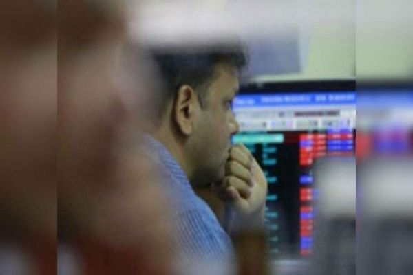 Investors become poorer by over Rs 3 lakh crore as markets fall Investors become poorer by over Rs 3 lakh crore as markets fall