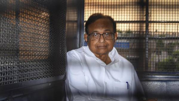 INX Media case: ED arrests Chidambaram after questioning in Tihar Jail News Image